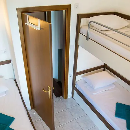 Alexger Front Deluxe House