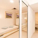 Alexger Front Deluxe House 度假居 尼基季