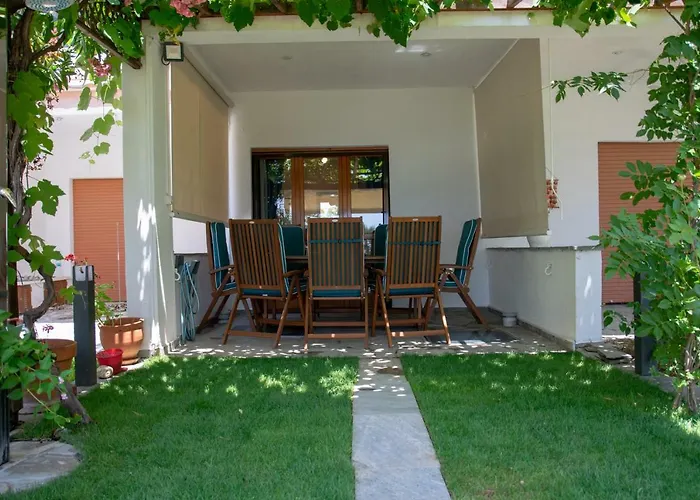 Alexger Front Deluxe House 度假居 *