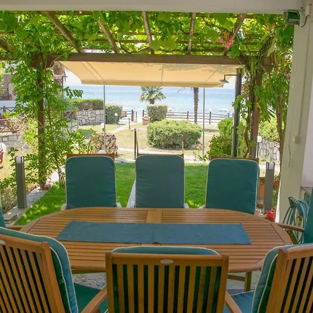 Dom wakacyjny Alexger Front Deluxe House