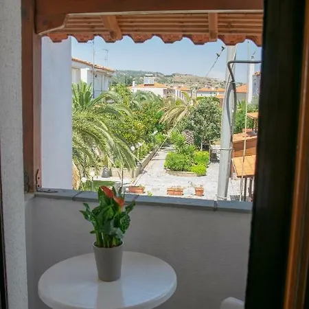 Alexger Front Deluxe House *